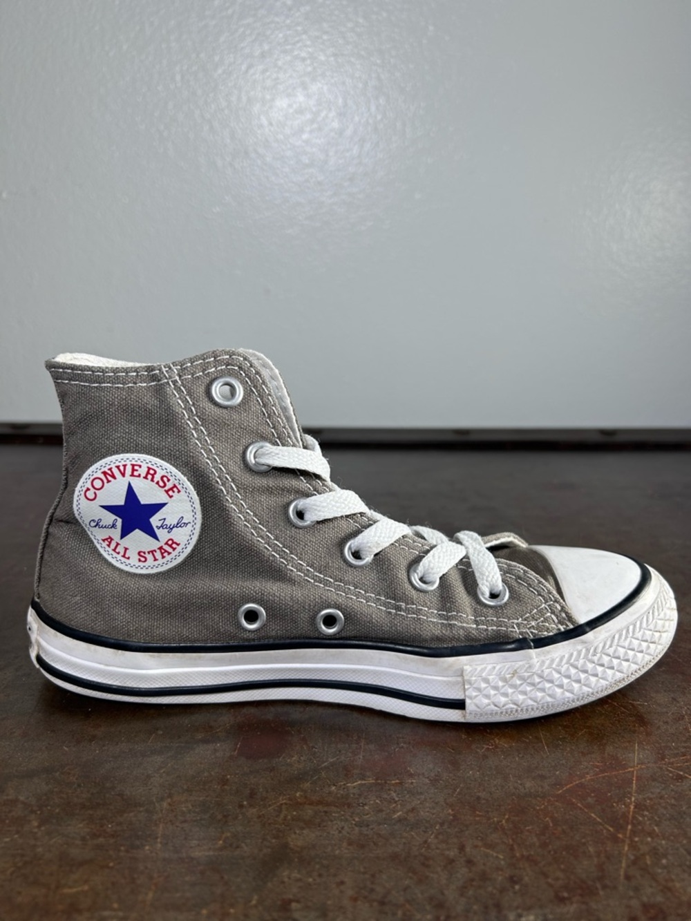 Converse Chuck Taylor All Star High Top Sneakers - Gray Youth Size 13 - Picture 10 of 16